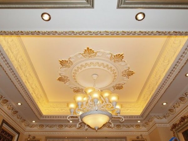 Mẫu phào chỉ trần họa tiết hoa lá cầu kỳ, rất nổi bật